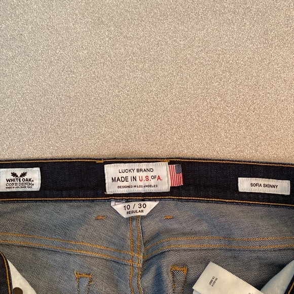 Lucky Brand - Sofia Skinny jeans. Size 10 - Picture 4 of 12